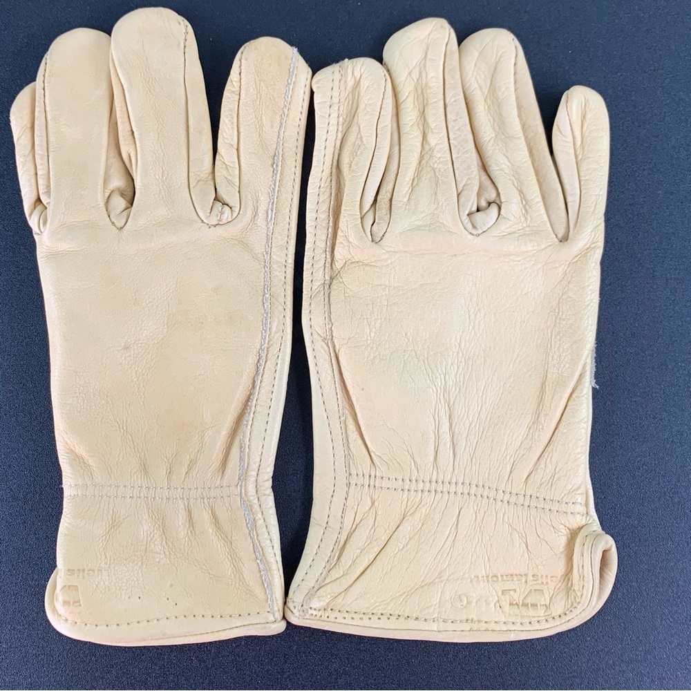 Wells Lamont cream 100% Cowhide leather gloves.